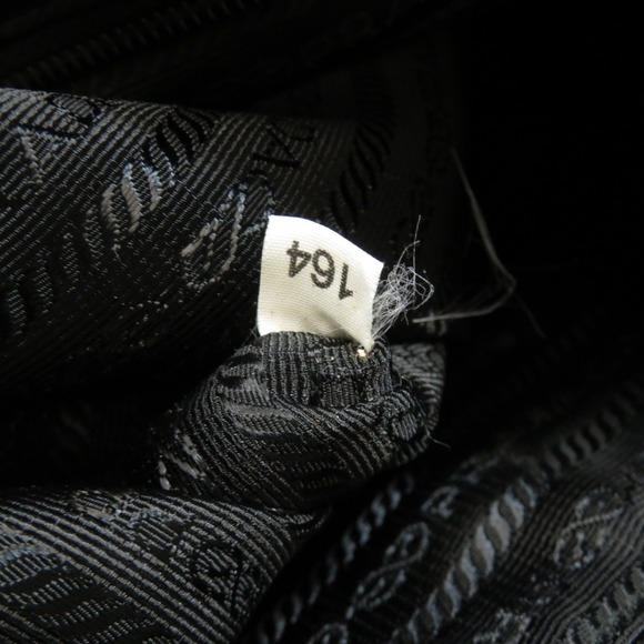 Prada logo shoulder bag nylon - Picture 7 of 10